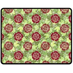 Seamless Pattern Leaf The Pentagon Fleece Blanket (medium)  by Pakrebo