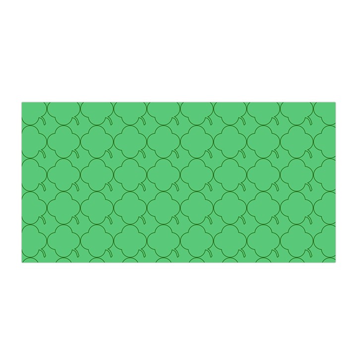 Clover Quatrefoil Pattern Satin Wrap