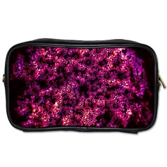 Queen Annes Lace In Red Toiletries Bag (one Side)