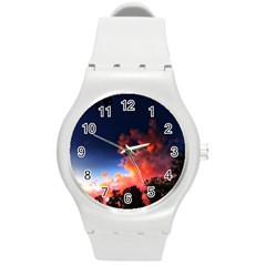 Deep Blue Sunset Round Plastic Sport Watch (m) by okhismakingart