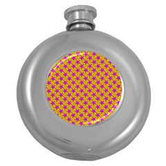 Pink Stars Pattern On Yellow Round Hip Flask (5 Oz) by BrightVibesDesign