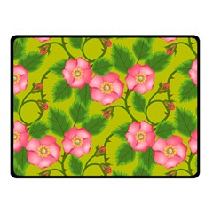 Roses Flowers Pattern Bud Pink Fleece Blanket (small)