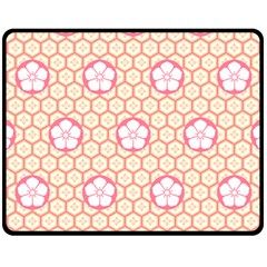 Floral Design Seamless Wallpaper Fleece Blanket (medium) 