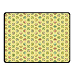 Hexagonal Pattern Unidirectional Yellow Fleece Blanket (small)