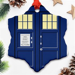 Tardis Doctor Who Time Travel Ornament (snowflake)