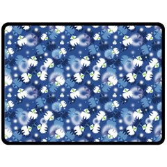 White Flowers Summer Plant Fleece Blanket (large) 