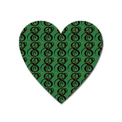 Abstract Pattern Graphic Lines Heart Magnet