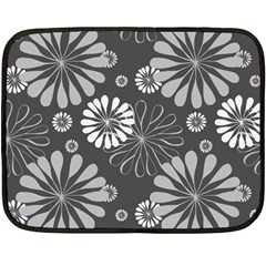 Floral Pattern Fleece Blanket (mini)