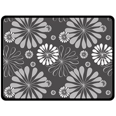 Floral Pattern Fleece Blanket (large) 