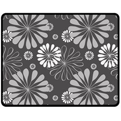 Floral Pattern Fleece Blanket (medium) 