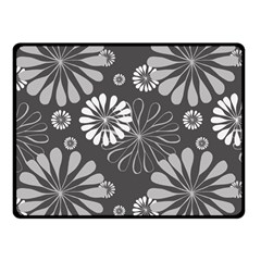 Floral Pattern Fleece Blanket (small)