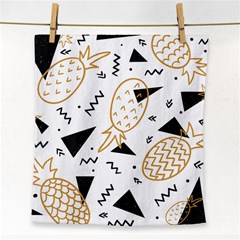 Black & gold pineapples Face Towel