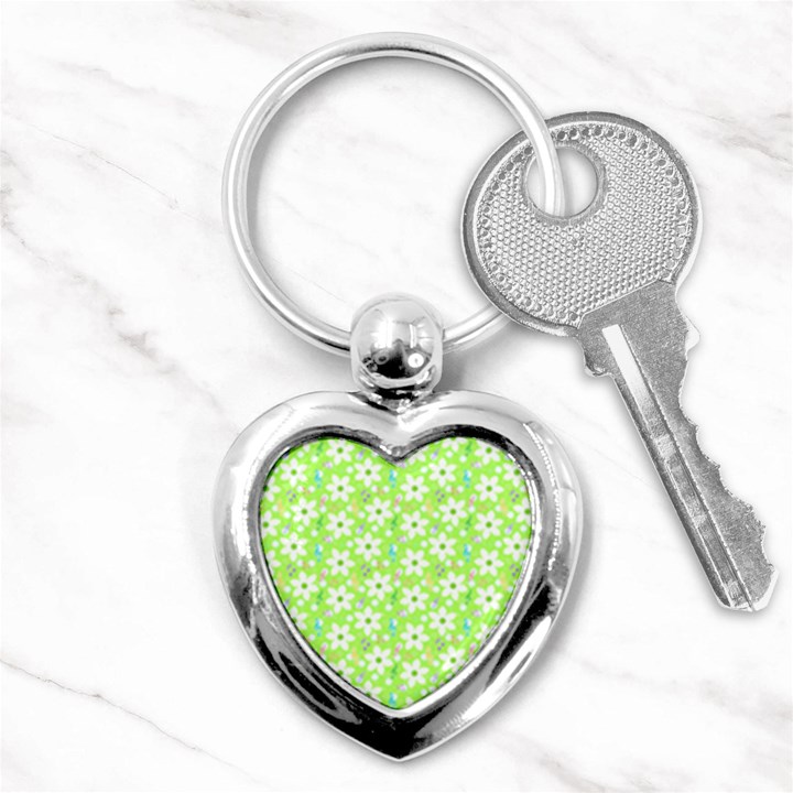 Zephyranthes Candida White Flowers Key Chain (Heart)