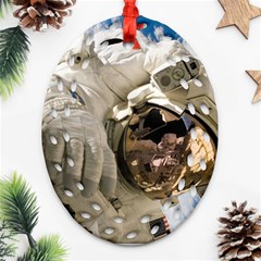 Astronaut Space Shuttle Discovery Ornament (oval Filigree)