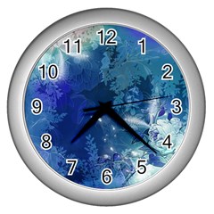 Wonderful Elegant Floral Design Wall Clock (silver)