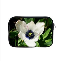 Blue Centered Tulip Apple Macbook Pro 15  Zipper Case by okhismakingart