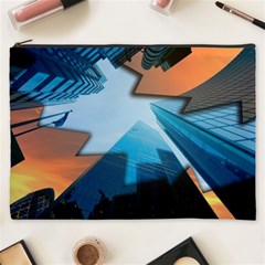 London Skyscraper Lighting Contrast Cosmetic Bag (xxxl) by Pakrebo