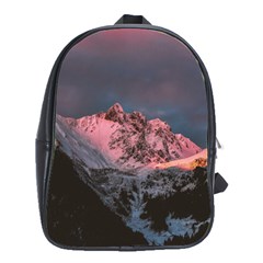 Snowy Summit School Bag (large) by Pakrebo