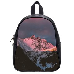 Snowy Summit School Bag (small) by Pakrebo