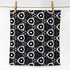 Black White Pattern Face Towel by Bajindul