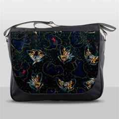 King And Queen  Messenger Bag by Mezalola