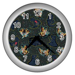 King And Queen  Wall Clock (silver) by Mezalola