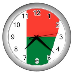 Madagascar Flag Map Geography Wall Clock (silver) by Sapixe