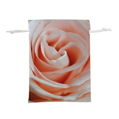 Soft Pink Rose Close Up Lightweight Drawstring Pouch (l)