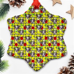 Heart Skeleton Face Pattern Yellow Snowflake Ornament (two Sides) by snowwhitegirl