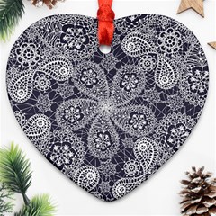 Flowers mandala Ornament (Heart)