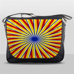 Design 565 Messenger Bag