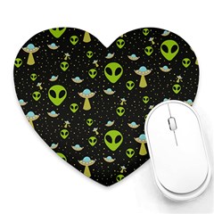 Alien Ufo Pattern Heart Mousepads by Vaneshart