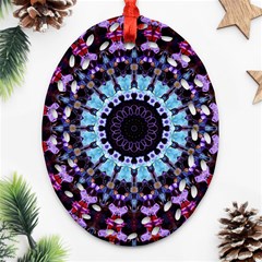 Kaleidoscope Shape Abstract Design Oval Filigree Ornament (two Sides)