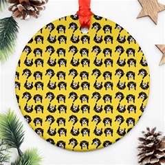 Retro Girl Daisy Chain Pattern Yellow Ornament (Round)