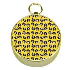 Retro Girl Daisy Chain Pattern Yellow Gold Compasses by snowwhitegirl