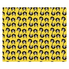 Retro Girl Daisy Chain Pattern Yellow Double Sided Flano Blanket (Small) 