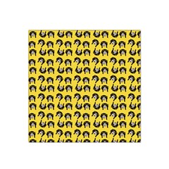 Retro Girl Daisy Chain Pattern Yellow Satin Bandana Scarf