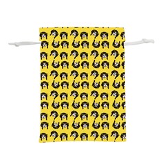 Retro Girl Daisy Chain Pattern Yellow Lightweight Drawstring Pouch (l) by snowwhitegirl