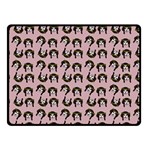 Retro Girl Daisy Chain Pattern Light Pink Fleece Blanket (Small) 50 x40  Blanket Front