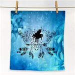 Piano With Feathers, Clef And Key Notes Face Towel