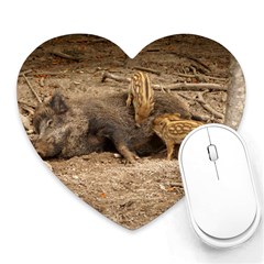 Bache-saeugt-klettern Heart Mousepads by yvendienst