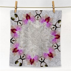 Orchidées Fleurs Abstrait Face Towel by kcreatif