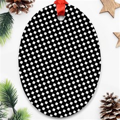 Formes Carreaux Blanc/noir Ornament (oval) by kcreatif