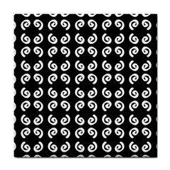 Abstrait spirale blanc/noir Tile Coaster