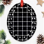 Pattern Carreaux Blanc/Noir Ornament (Oval Filigree) Front