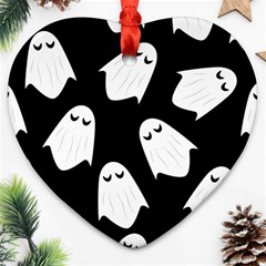 Ghost Halloween Pattern Ornament (heart)