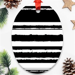 Bandes Abstrait Blanc/noir Ornament (oval) by kcreatif