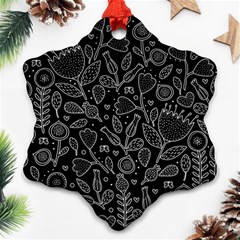 Floral Pattern Ornament (snowflake)