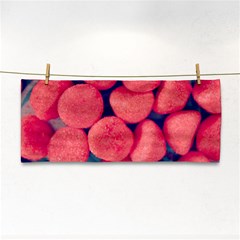 Fraise Bonbons Hand Towel