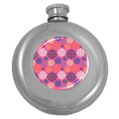 Abstract Seamlesspattern Graphic Lines Vintage Background Black White Dotted Round Hip Flask (5 Oz) by Vaneshart